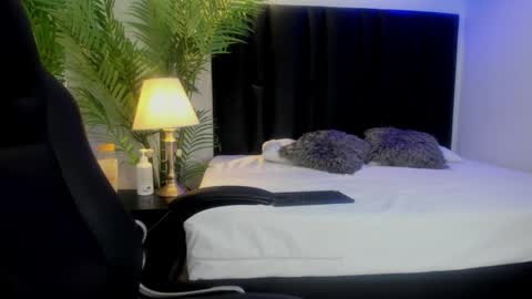 Snapshot of valeri_tafur chatting on 10/15/25, 10:59 valeri_tafur online show from 10/15/25, 10:59