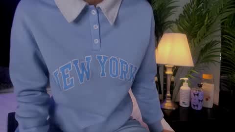 Snapshot of valeri_tafur chatting on 10/16/25, 10:49 valeri_tafur online show from 10/16/25, 10:49