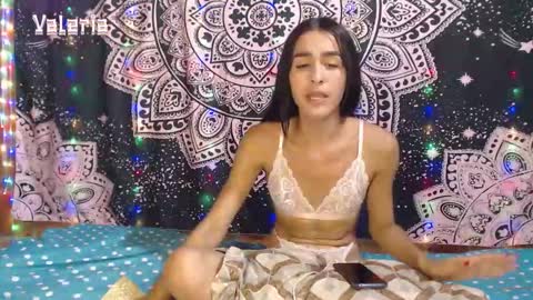 Snapshot of valeria032 chatting on 11/30/25, 01:09 valeria online show from 11/30/25, 01:09