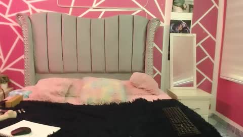 VALERIA online show from 02/22/25, 03:58