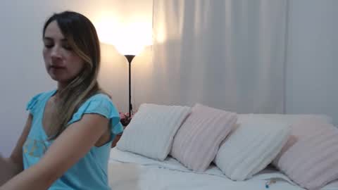 Snapshot of valeria__rosse chatting on 12/02/25, 03:12 online show from 12/02/25, 03:12