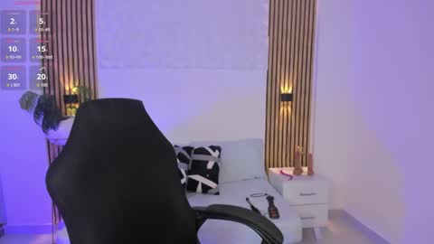 Snapshot of valeria_acosta_ chatting on 05/27/26, 01:57 Valeria Acosta online show from 05/27/26, 01:57
