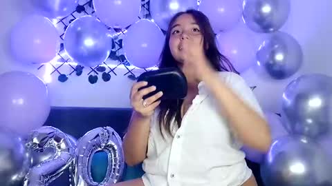 valeria online show from 03/08/25, 05:28
