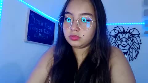 valeria online show from 11/11/25, 01:38