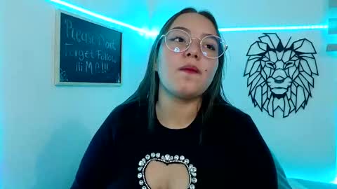 valeria online show from 11/16/25, 02:28