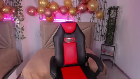 Snapshot of valeria_dark_ chatting on 04/13/26, 08:14 valeria online show from 04/13/26, 08:14