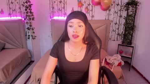 Snapshot of valeria_dark_ chatting on 05/13/26, 07:33 valeria online show from 05/13/26, 07:33