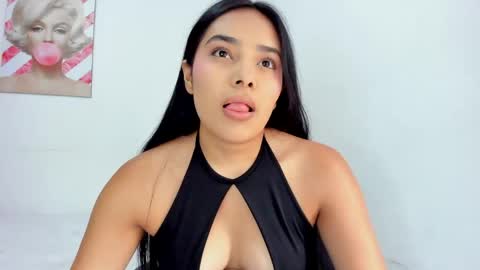 valeria_miller69 online show from 05/15/26, 04:14