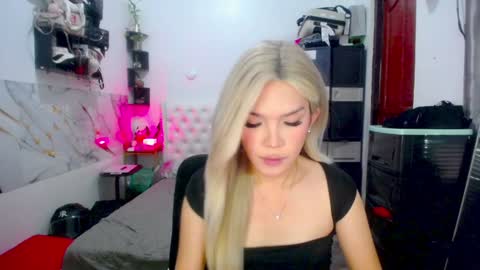 VALERIA online show from 02/03/25, 02:02