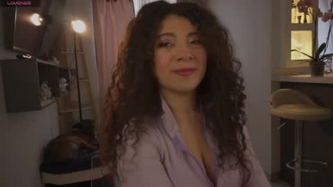 Snapshot of valeria_rosses chatting on 06/07/26, 08:34 Valeria online show from 06/07/26, 08:34
