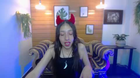 Valeria online show from 02/14/25, 10:47