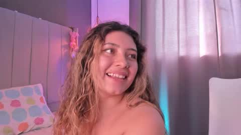 valeria_rouse28 online show from 12/17/25, 09:32