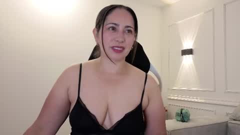 valeria_vg online show from 06/13/26, 11:19