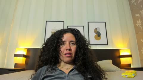 Valeria online show from 01/10/25, 03:58