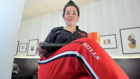 Valeria online show from 01/15/25, 07:44