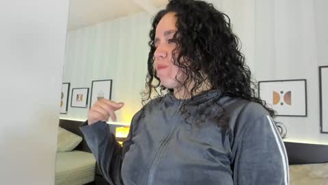 Valeria online show from 01/30/25, 12:27