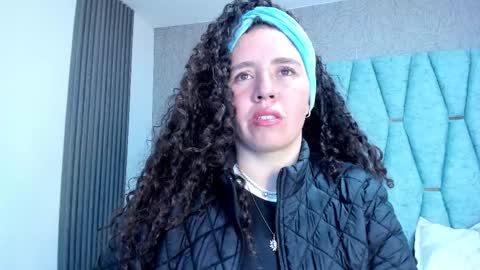 Valeria online show from 09/29/25, 01:05