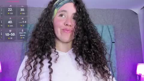 Valeria online show from 10/21/25, 05:35