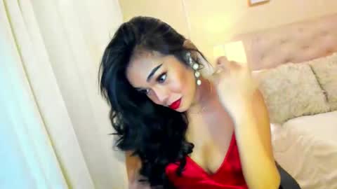 Valeria online show from 12/31/24, 12:54
