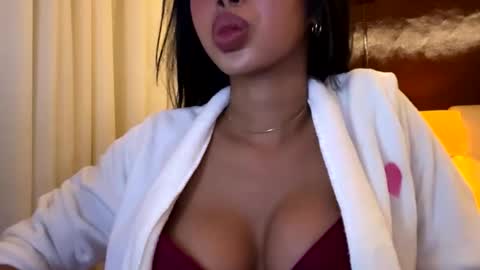 Valeria online show from 10/20/25, 10:21