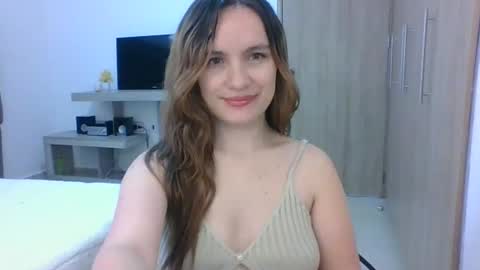 valeriafrannco online show from 12/31/24, 03:53