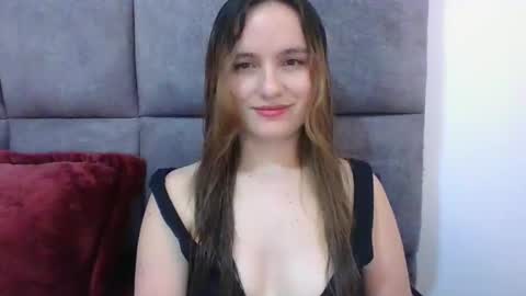 valeriafrannco online show from 01/10/25, 07:21