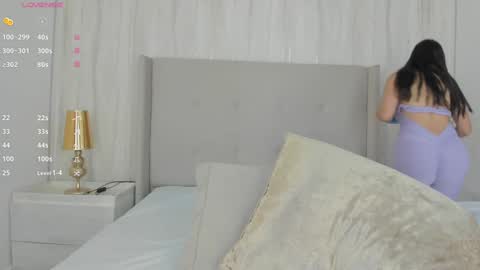 Snapshot of valeriah_ chatting on 12/23/24, 12:41 Valeria online show from 12/23/24, 12:41