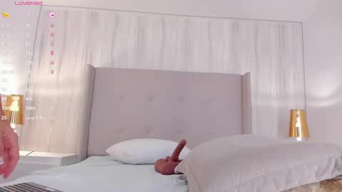 Snapshot of valeriah_ chatting on 02/13/25, 02:42 Valeria online show from 02/13/25, 02:42