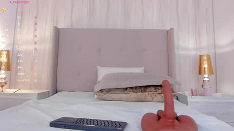 Snapshot of valeriah_ chatting on 02/14/25, 02:33 Valeria online show from 02/14/25, 02:33