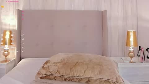 Snapshot of valeriah_ chatting on 03/05/25, 04:02 Valeria online show from 03/05/25, 04:02