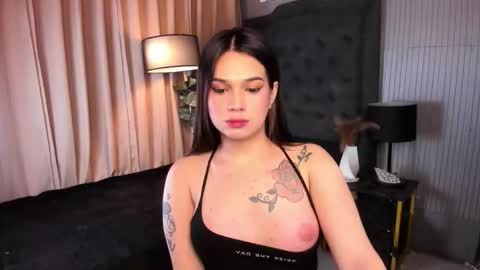 Snapshot of valerialukyanovaxxx chatting on 12/22/25, 10:40 Valeria online show from 12/22/25, 10:40