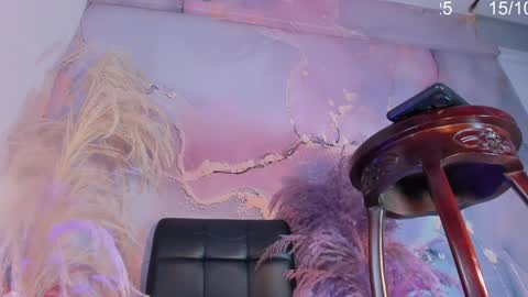 Snapshot of valeriaqueents chatting on 10/15/25, 01:44 online show from 10/15/25, 01:44