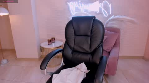 Valeria online show from 01/11/25, 09:15