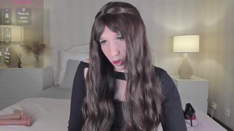 Valeria online show from 10/21/25, 12:06