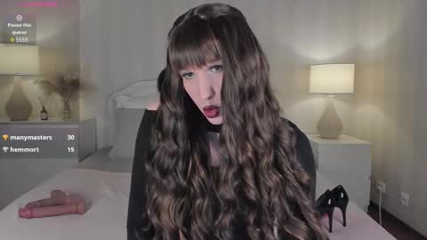 Valeria online show from 12/14/25, 05:46