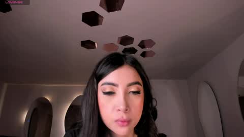 Snapshot of valeriavelvet chatting on 04/01/26, 11:55 Vale online show from 04/01/26, 11:55