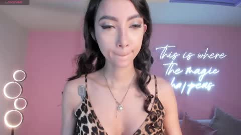 Snapshot of valeriavelvet chatting on 06/09/26, 11:55 Vale online show from 06/09/26, 11:55