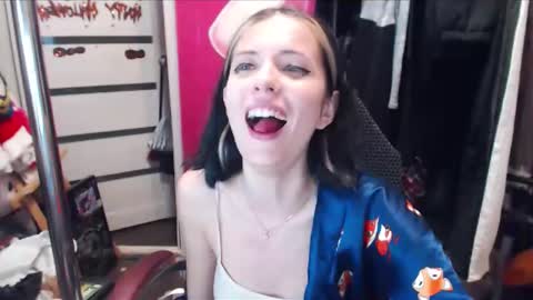 ValeriaXKiss online show from 12/04/24, 05:55