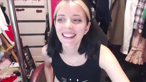 ValeriaXKiss online show from 03/10/25, 09:29