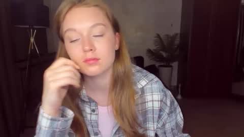 Snapshot of valericherry chatting on 05/26/26, 02:46 ValeriCherry online show from 05/26/26, 02:46