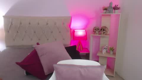 Valeriee online show from 02/28/25, 09:04