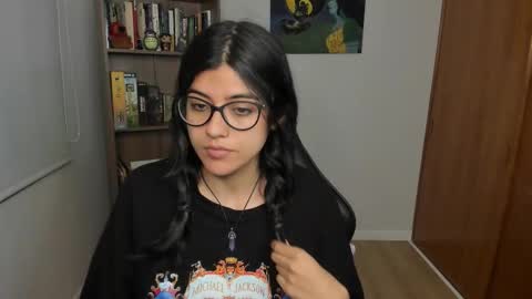 Snapshot of valerie__sky chatting on 01/19/26, 02:48 Val online show from 01/19/26, 02:48