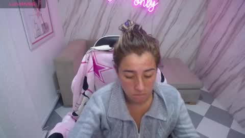valerie_b online show from 12/13/24, 06:10