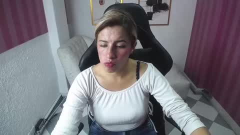 valerie_b online show from 12/21/24, 08:00