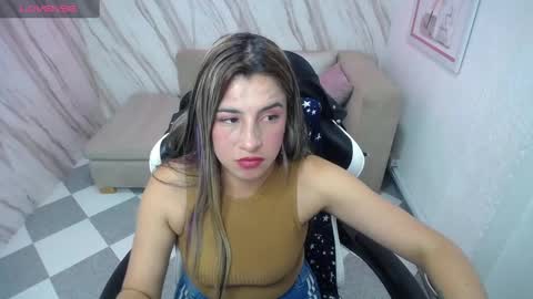 valerie_b online show from 01/15/25, 06:12