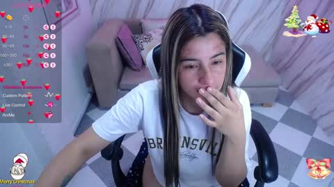 valerie_b online show from 01/23/25, 05:56