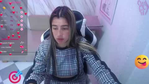 valerie_b online show from 02/09/25, 09:05