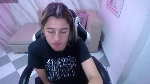valerie_b online show from 02/12/25, 06:08