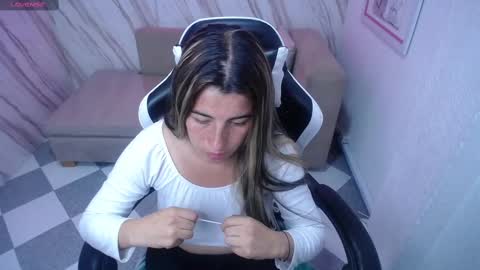 valerie_b online show from 02/13/25, 09:20