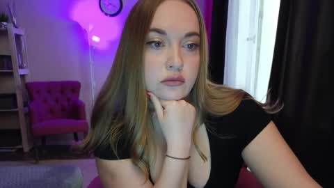 Snapshot of valerie_kiss chatting on 04/16/26, 12:39 Valerie online show from 04/16/26, 12:39